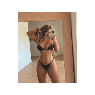 NOVEDAD , ISABELLA 24 AÑITOS