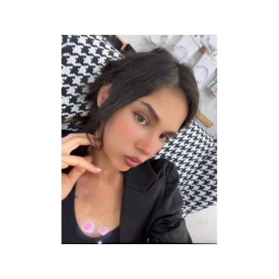 RUBI 18 AÑOS BESOS CORRE BOCA MASAJE