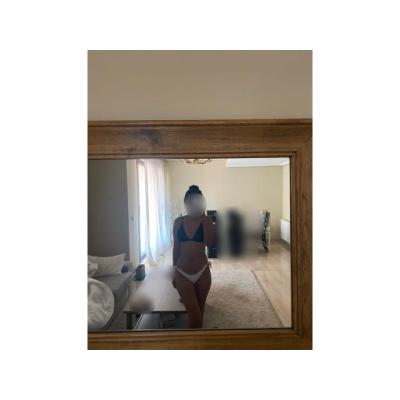 TE PONGO TODO MI COÑO EN TU BOCA