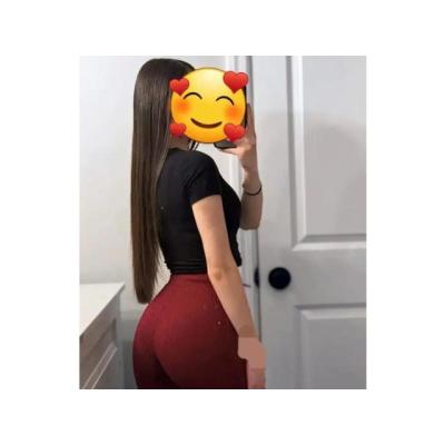 NOEMÍ LATINA GUAPÍSIMA DE PASO POR AQUÍ