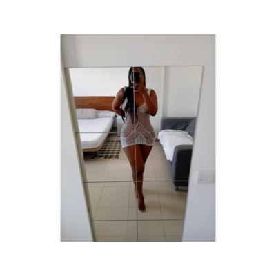 RAKEL BOMBÓN IRRESISTIBLE TODA UNA TENTACIÓN