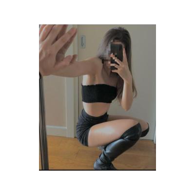 NAOMI BELLA LATINA TODA UNA DIOSA PARA TI