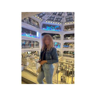 DELICIOSA IMPLICADA CACHONDA