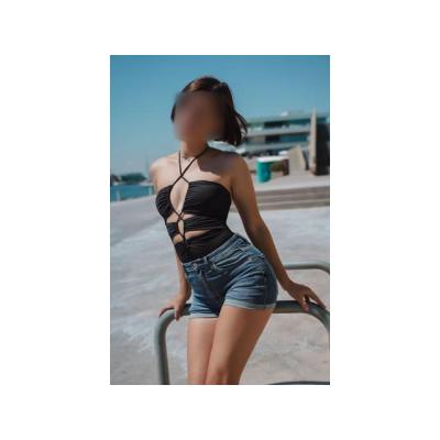 ALEXIA. 27 AÑOS. TEL 944436785