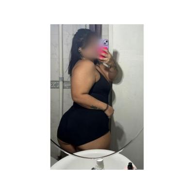 CURVY DE ESCÁNDALO SOY TODO UN HURACÁN