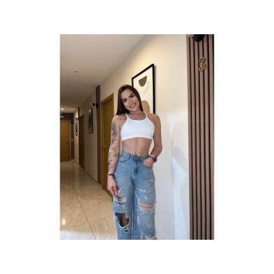 LATINA ARDIENTE Y APASIONADA