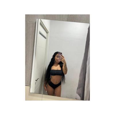 pamela chica divertida muy sensual