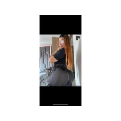 LA COLOMBIANA MÁS ATREVIDA DE VECINDARIO.