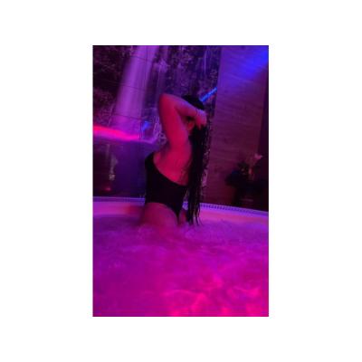 JOVEN GUAPA INDEPENDIENTE NUEVA ELDA