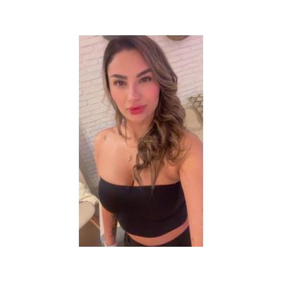 CHICA JUGUETONA, FIESTERA Y NINFOMANA