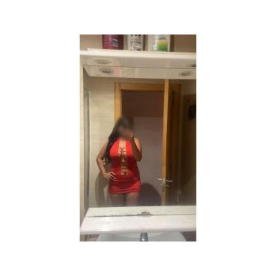 Angie de 27años de nuevo en valencia