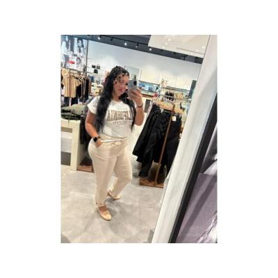 ardiente jovencita en PUERTO DE LA CRUZ