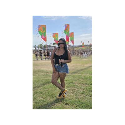 ardiente jovencita en PUERTO DE LA CRUZ