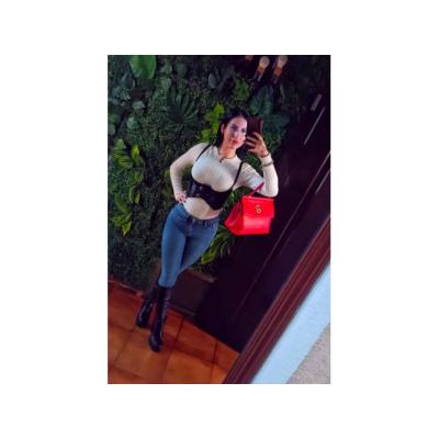 UNA HERMOSA ESPAÑOLA QUE NO OLVIDARAS