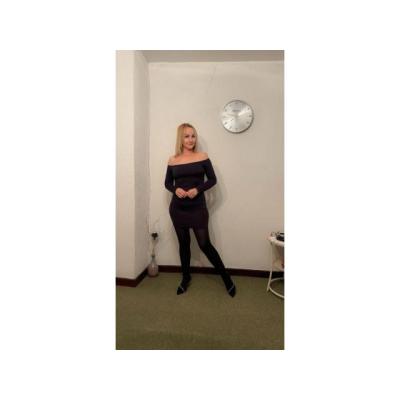 MUY GUAPA Y CARIÑOSA EN TALAVERA DE LA REINA