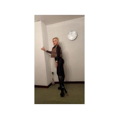 MUY GUAPA Y CARIÑOSA EN TALAVERA DE LA REINA