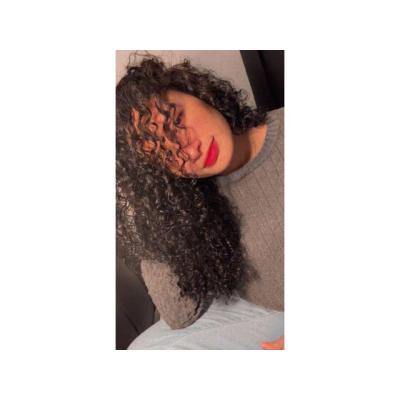 LAURA HERMOSA MUJER CANARIA