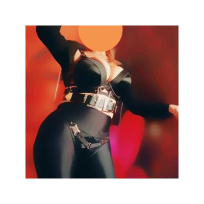 sexy masajista. Date un caprichito