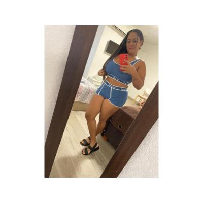 AMIGUITAS EN ALCOY  HERMOSAS MUJERES