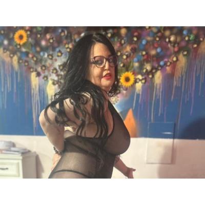 MARIA TRIANA DEL ROCIO HERMOSA SEVILLANA