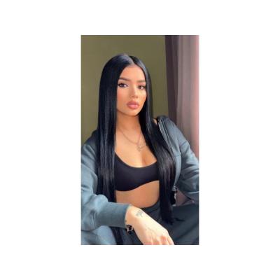 LAURA  HERMOSA MUJER COLOMBIANA