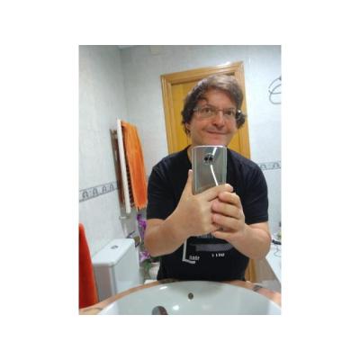 MASAJES RELAJANTES GRATIS A MUJER+INVITO CINE