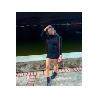 Rebecca, servicios calientes