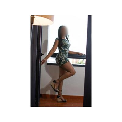 LINDA LATINA MUY CACHONDA PERFIL REAL.