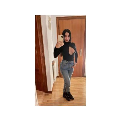 CAMILA ATREVIDA JOVENCITA   NUEVA