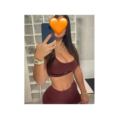 ARDIENTE Y PASIONAL VENEZOLANA 