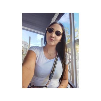 EXÓTICA TE LA COMO CON ELEGANCIA