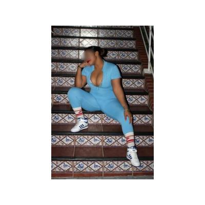 jadeJade: Pasión y Encanto Dominicano