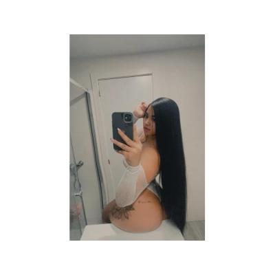 ALEXA CHICA JOVEN Y FIESTERA