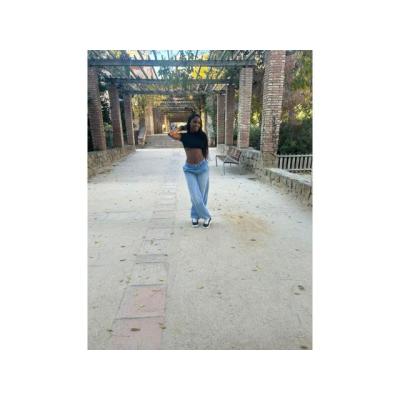 Gemma guapa colombiana morena