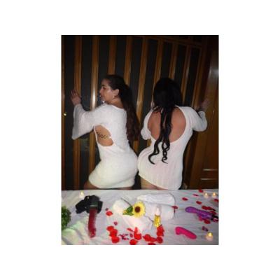 Masajes a cuatro manos y francés a dos bocas