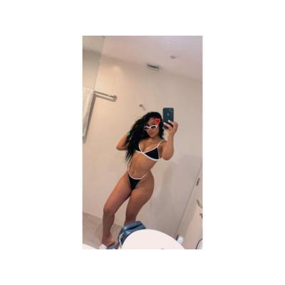 SEXY Y ENTREGADA KLOE