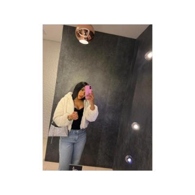 SEXY Y ENTREGADA KLOE