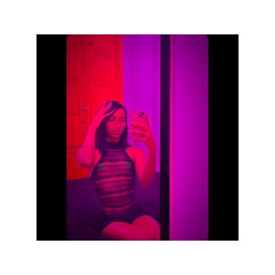 NIÑATA TRANS JUGUETONA CON TU POLLA