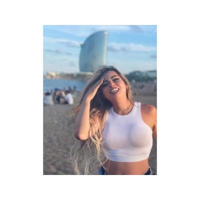 DARA, SEDUCTORA MASAJISTA BRASILEÑA