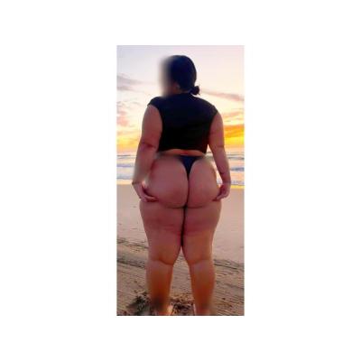 SOY LA CURVY QUE ESTAS BUSCANDO