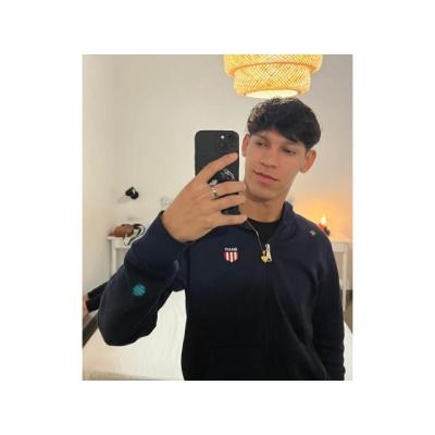 DILAN ATRACTIVO JOVEN PARAGUAYO  NOVEDAD