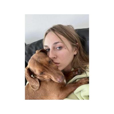 Soy una chica muy respetuosa y simpática.