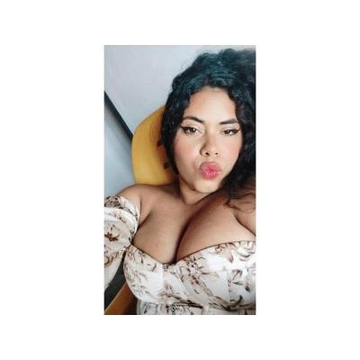 ISA  LATINA EXOTICA Y MUY ARDIENTE