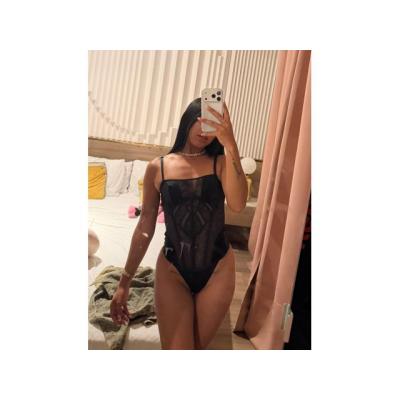 ZARA BELLA COLOMBIANA UNA CACHONDA