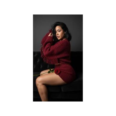 VALENTINA ¡UNA DIOSA CON CURVAS DE INFARTO!