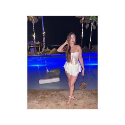 JOVENCITA MUY ATRACTIVA NUEVA