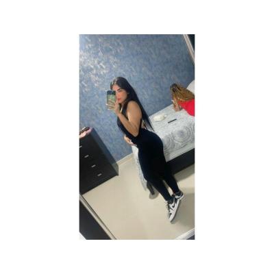 ANY MUY ATRACTIVA NUEVA