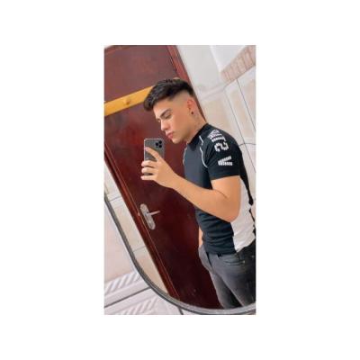 BRUNO ATRACTIVO LATINO FOGOSO ARDIENTE