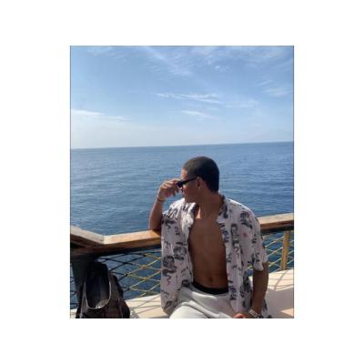 NUEVO DE PASO, ARDIENTE Y JUGUETÓN