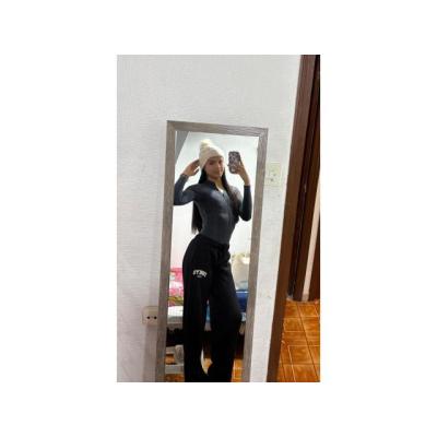 NIÑATA CON RICA SORPRESA AVAILABLE 24H